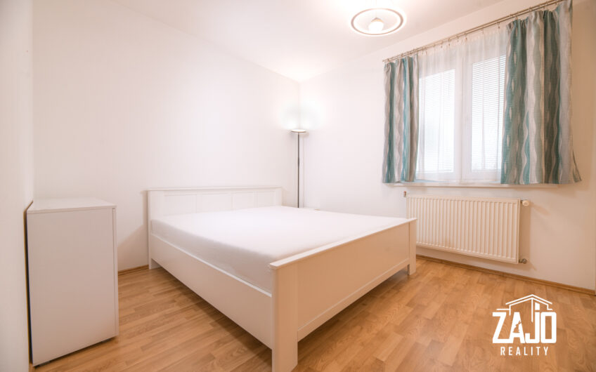 NA PRENÁJOM | 2 izbový byt s balkónom a garážovým státím. TRENČíN