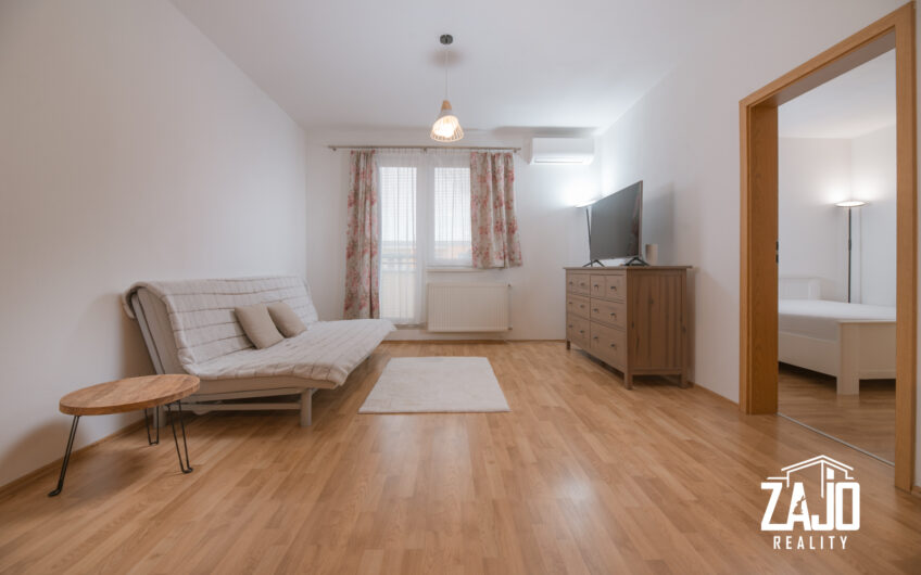 NA PRENÁJOM | 2 izbový byt s balkónom a garážovým státím. TRENČíN