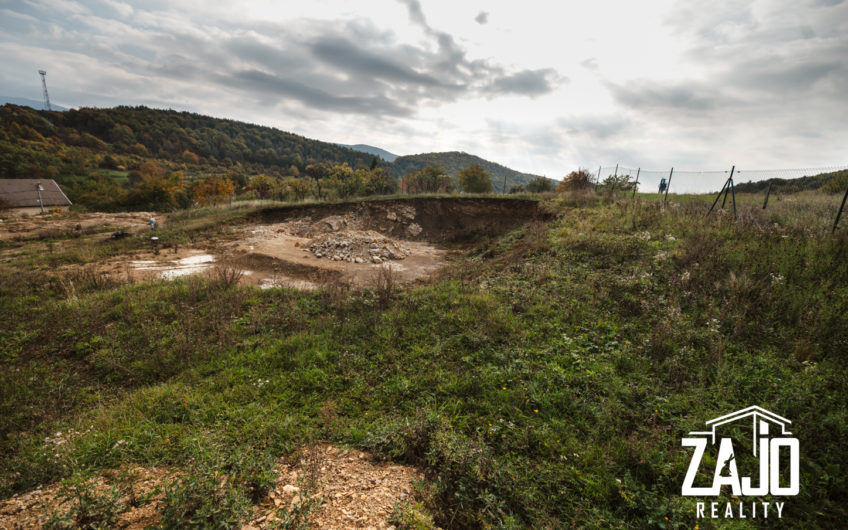 PREDAJ | STAVEBNÝ POZEMOK 4588m2 – PETROVA LEHOTA