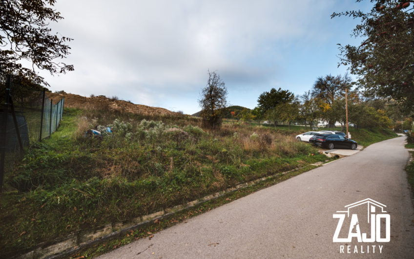 PREDAJ | STAVEBNÝ POZEMOK 4588m2 – PETROVA LEHOTA