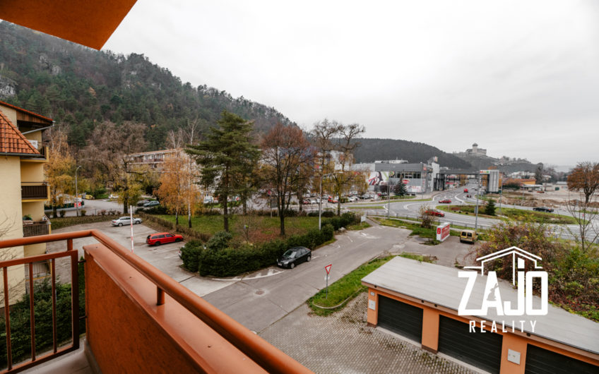 PREDAJ | Tehlový 2 izbový byt s balkónom, postavený v r. 2008