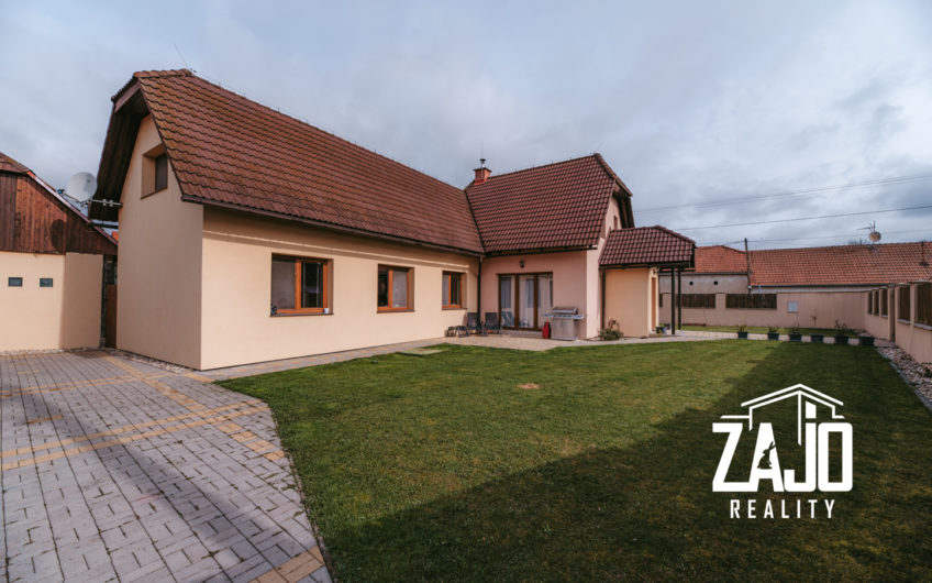 NA PREDAJ | Tehlový 5 izbový rodinný dom s veľkou garážou.
