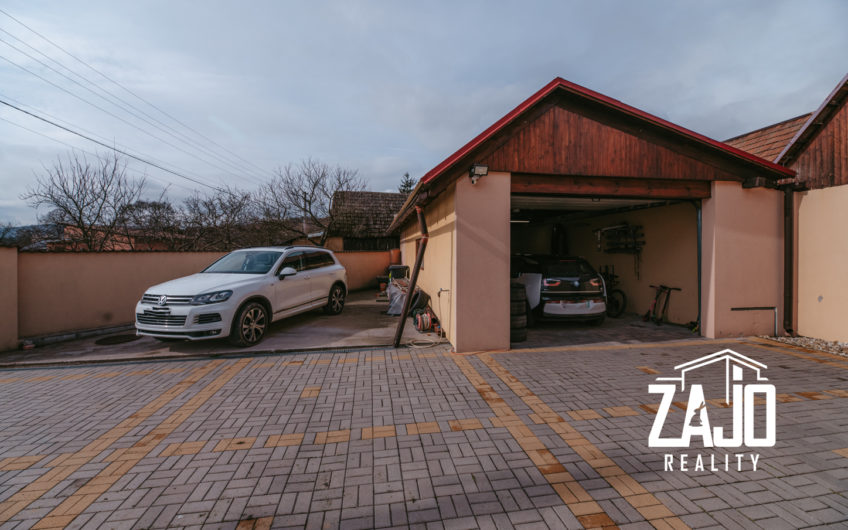 NA PREDAJ | Tehlový 5 izbový rodinný dom s veľkou garážou.