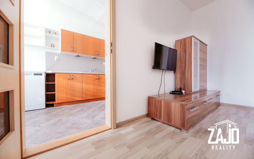 NA PRENÁJOM | 3 izbový byt s balkónom, Sihoť III. ul. Pod Skalkou 4 v Trenčíne