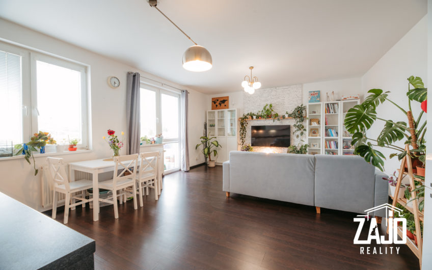 2 IZBOVÝ BYT S BALKÓNOM – NEMŠOVÁ + park. miesto a dvor s bazénom