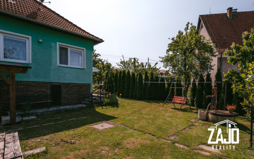 REZERVOVANÉ  | Priestranný rodinný dom vo vyhľadávanej obci Soblahov