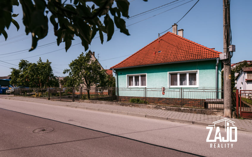 REZERVOVANÉ  | Priestranný rodinný dom vo vyhľadávanej obci Soblahov