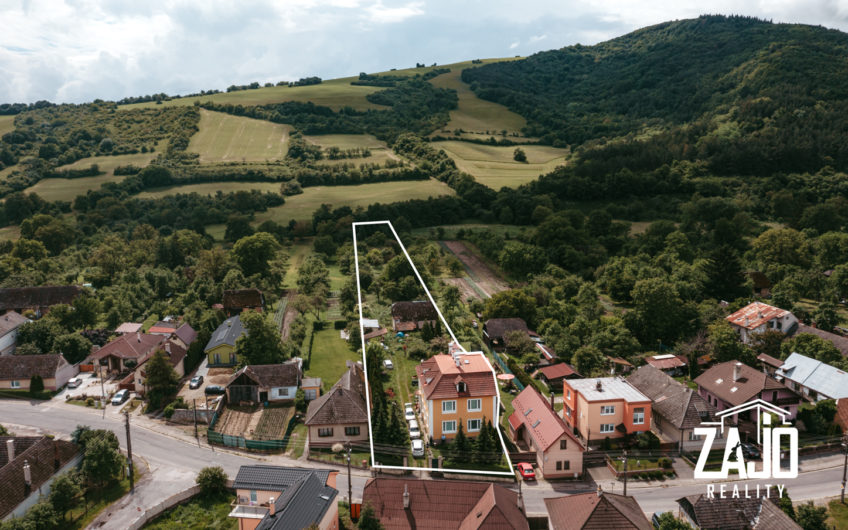 NA PREDAJ | 7 izbový dom + 2 kuchyne, pozemok 4458m2 -Bošáca, Okr.Nové Mesto nad Váhom.