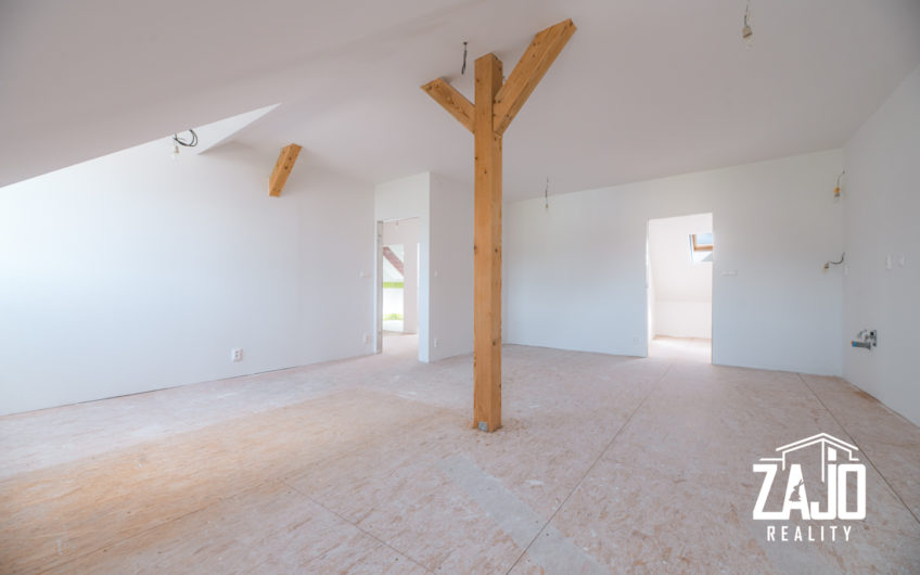 NA PREDAJ | Rodinný dom 173m2 v centre Nového Mesta nad Váhom