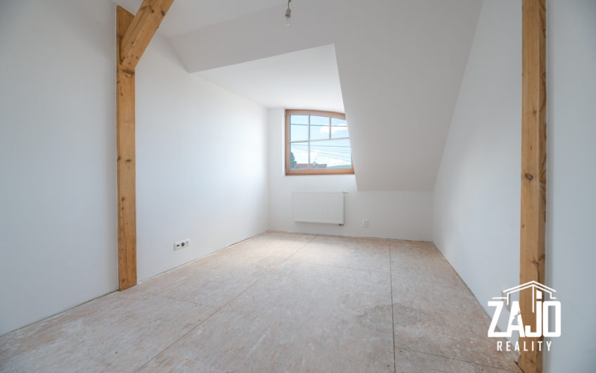 NA PREDAJ | Rodinný dom 173m2 v centre Nového Mesta nad Váhom