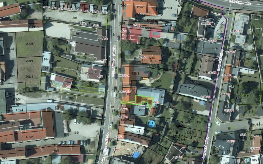 NA PREDAJ | Rodinný dom 173m2 v centre Nového Mesta nad Váhom