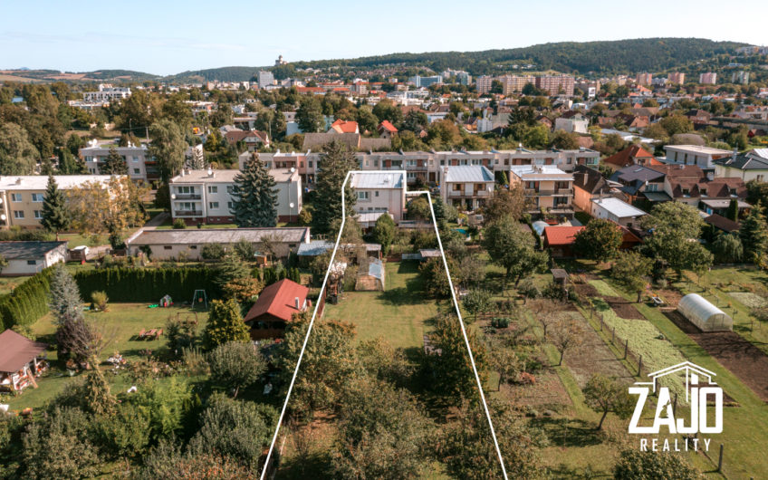 NA PREDAJ | Rodinný dom s veľkým investičným potenciálom | pozemok 1 917 m² | Trenčín.
