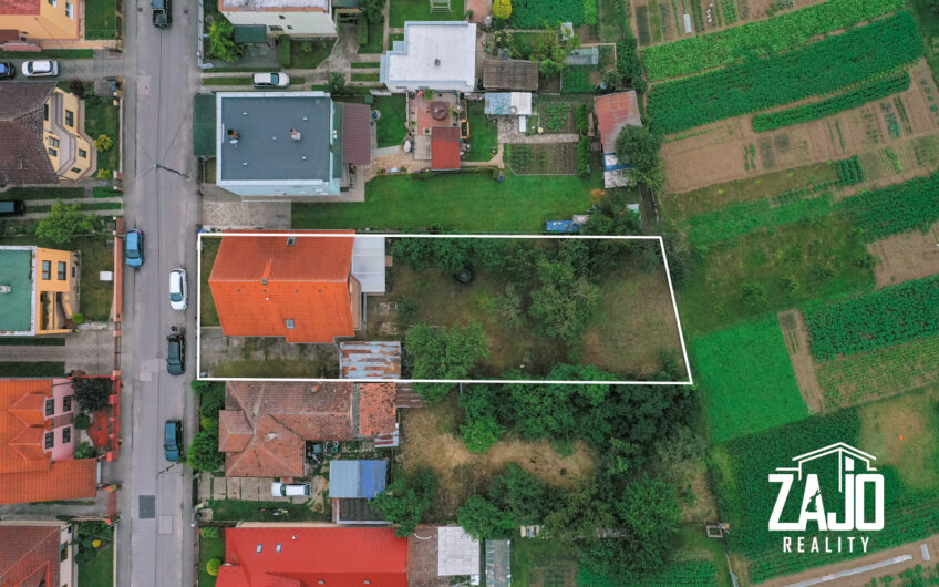 REZERVOVANÉ | 7-izbový RD s 2 kuchyňami, kúpeľňami a terasou – Trenčianske Stankovce