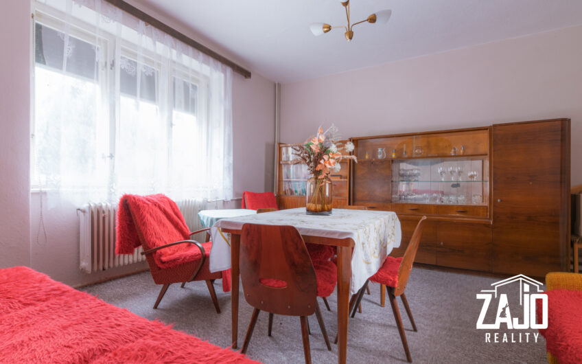 NA PREDAJ I 4-izbový rodinný dom v tichom prostredí s výhľadom, Motešice