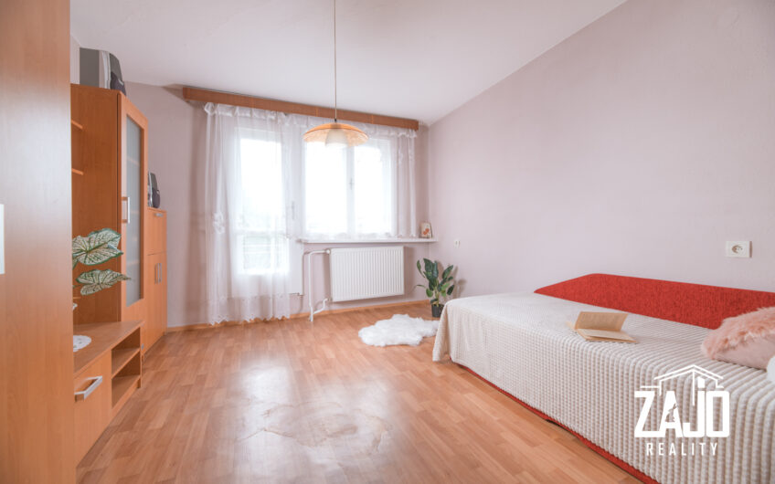 NA PREDAJ I 4-izbový rodinný dom v tichom prostredí s výhľadom, Motešice