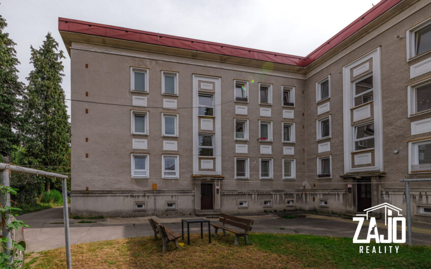 PREDANÉ | 2 IZBOVÝ BYT BLÍZKO CENTRA MESTA V TICHEJ LOKALITE – TRENČÍN