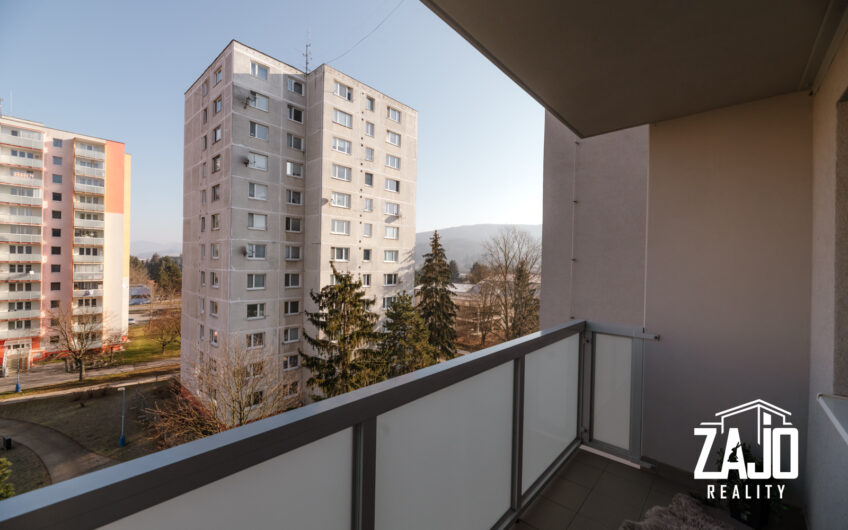 NA PRENÁJOM | Priestranný 1-izbový byt upravený na 2-izbový – Dubnica nad Váhom, Centrum II