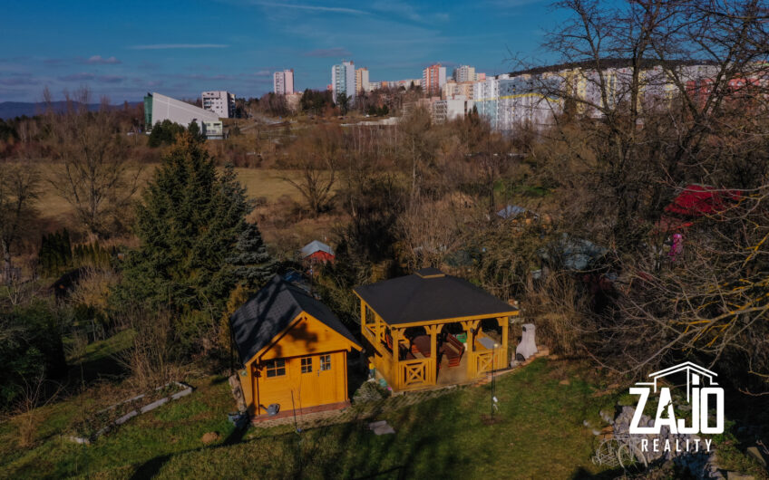 PREDANÉ | CHATKA S ALTÁNKOM A ZÁHRADOU – Trenčín