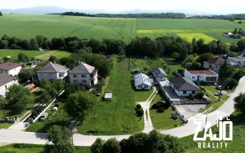 NA PREDAJ Stavebný pozemok – obec Malá Hradná 2538m2 (okres Bánovce nad Bebravou)