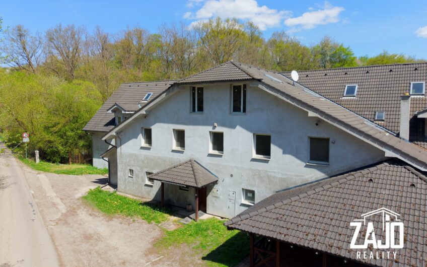Na predaj penzión s kaviarňou v  Nemšovej – časť Ľuborča