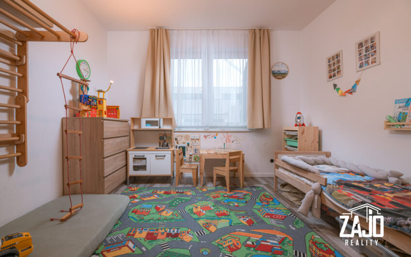 NA PREDAJ | 3 – izbový byt s vlastnou záhradou, Rezidencia Vinohrady