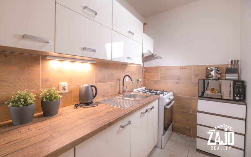 REZERVOVANÉ | 2-izbový byt s lodžiou, Soblahovská ul., Trenčín