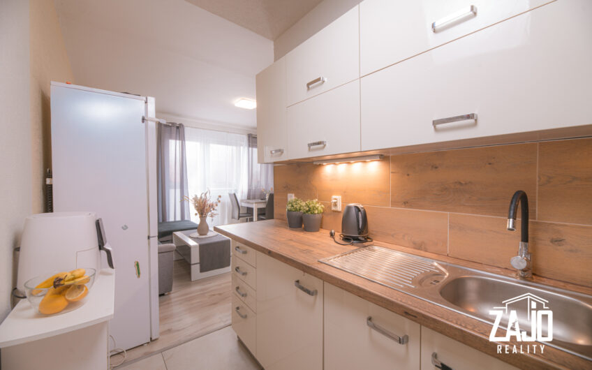 REZERVOVANÉ | 2-izbový byt s lodžiou, Soblahovská ul., Trenčín