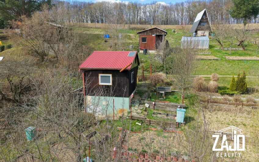 Na predaj záhradná chatka – Trenčín, Juh (záhrady za Halalovkou)