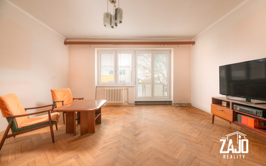 Rezervované: 3-izbový byt s balkónom v centre Trenčianskej Teplej – ZAJO Reality