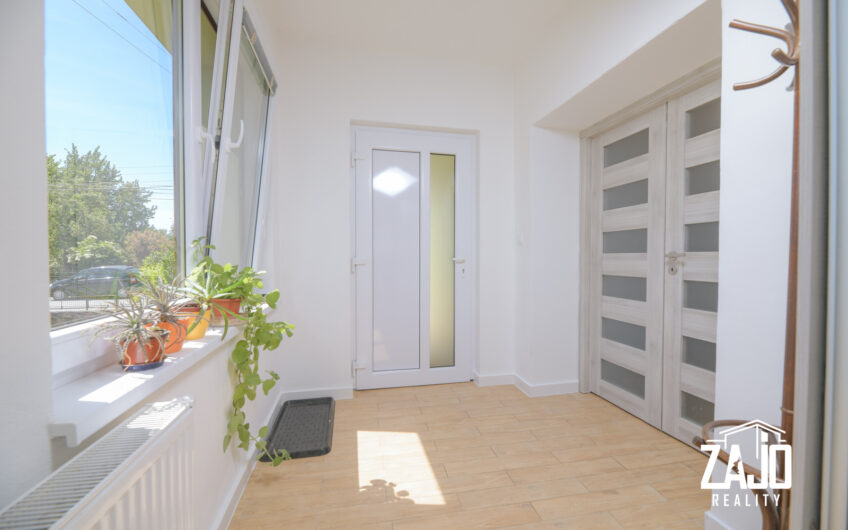 NA PREDAJ | Rodinný dom po rozsiahlej rekonštrukcii, Melčice-Lieskové | Pozemok 1 341 m2.