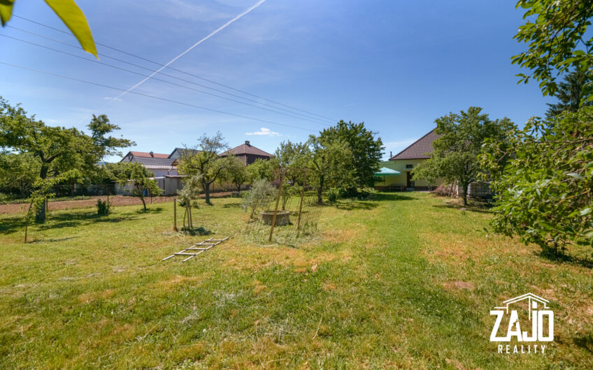 NA PREDAJ | Rodinný dom po rozsiahlej rekonštrukcii, Melčice-Lieskové | Pozemok 1 341 m2.