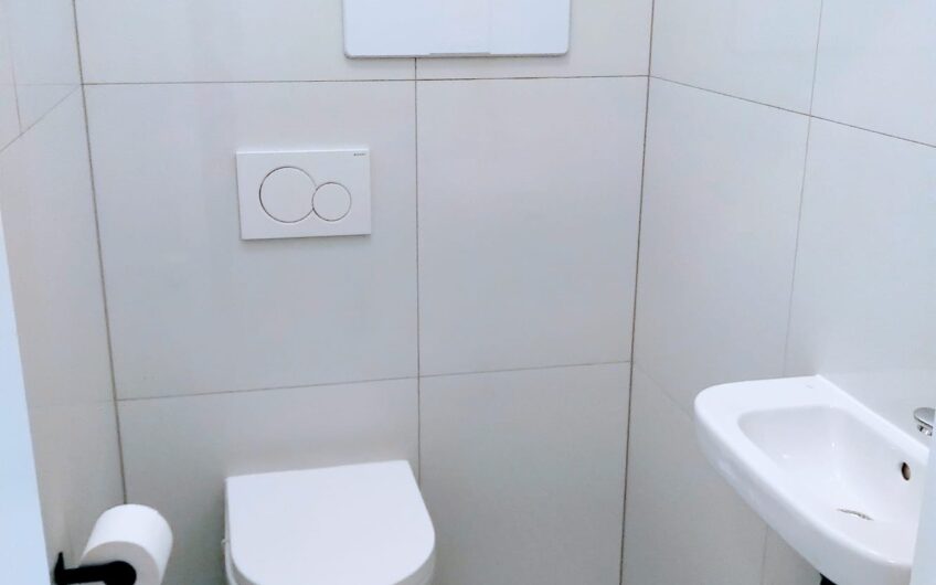 NA PRENÁJOM | Nový 2-izbový byt s balkónom a garážovým parkovacím miestom | Kožušnícka ulica, Trenčín