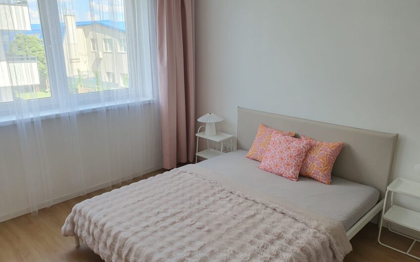 NA PRENÁJOM | Nový 2-izbový byt s balkónom a garážovým parkovacím miestom | Kožušnícka ulica, Trenčín
