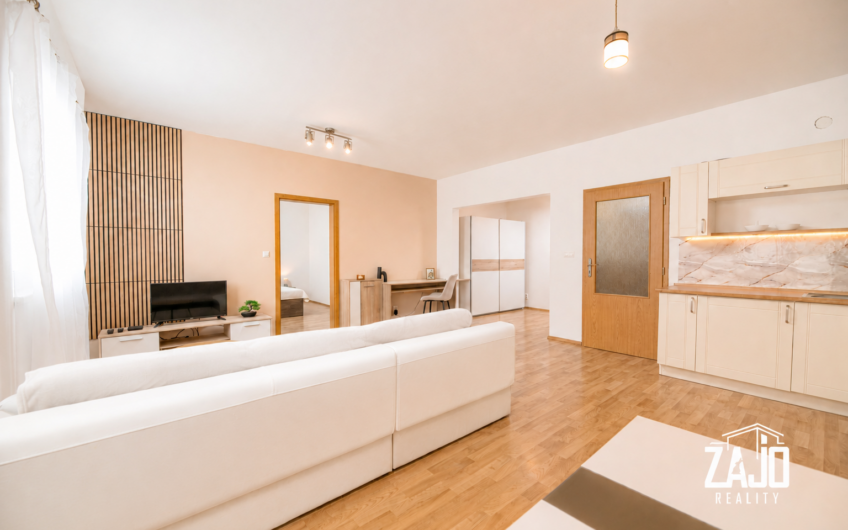 PRIESTRANNÝ 2 IZBOVÝ BYT S BALKÓNOM– TRENČÍN, ul. Východná
