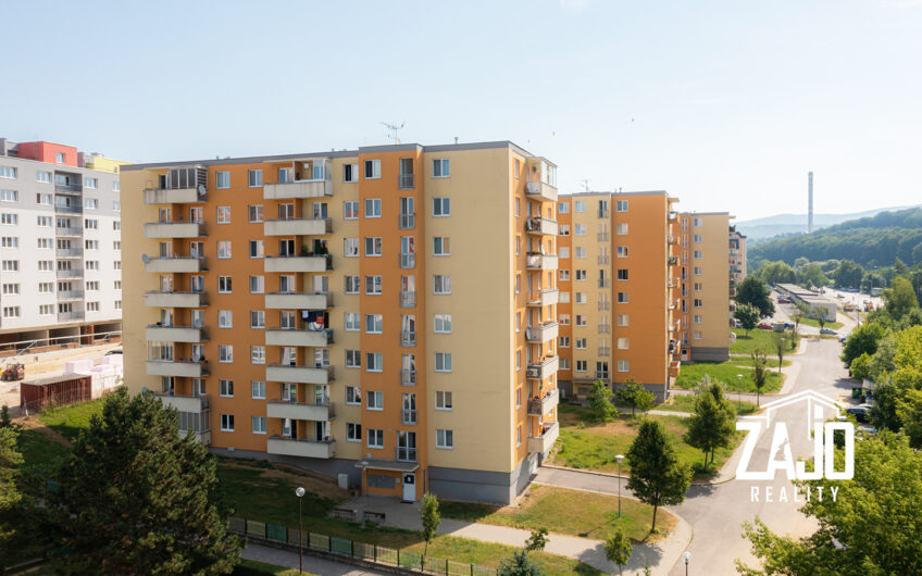 PRIESTRANNÝ 2 IZBOVÝ BYT S BALKÓNOM– TRENČÍN, ul. Východná