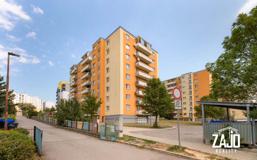 PRIESTRANNÝ 2 IZBOVÝ BYT S BALKÓNOM– TRENČÍN, ul. Východná