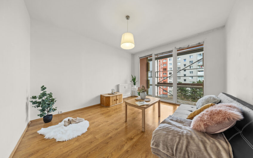 NA PREDAJ | Priestranný 3-izbový byt, 73 m² – Pádiveho ulica, Trenčín 