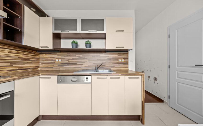 NA PREDAJ | Priestranný 3-izbový byt, 73 m² – Pádiveho ulica, Trenčín 