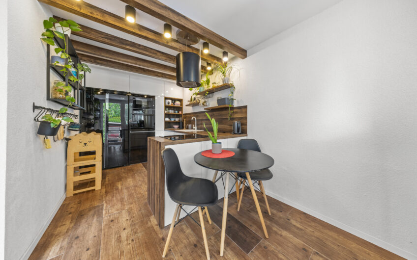 NA PREDAJ | Kompletne zrekonštruovaný 3-izbový byt s lodžiou, 61 m² – Gagarinova ulica, Trenčín