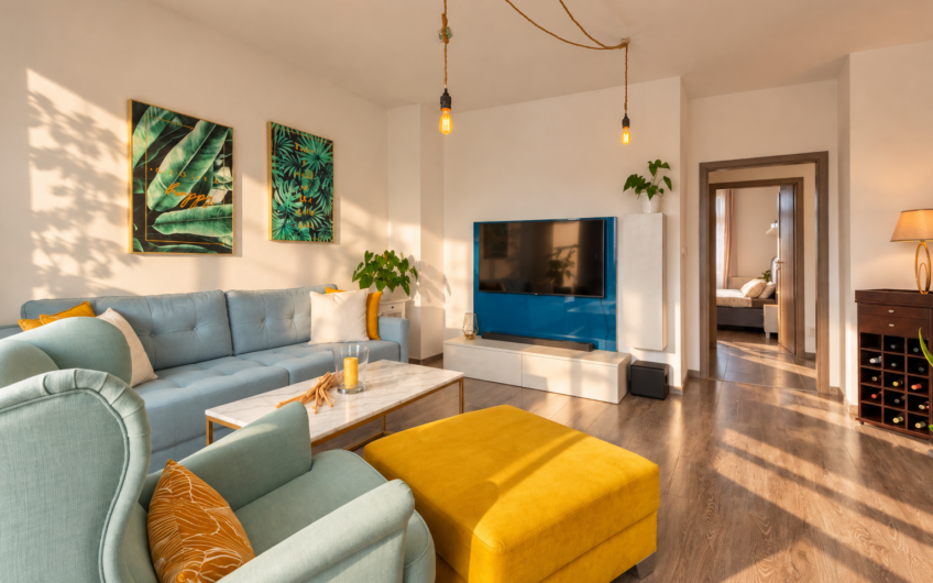 NA PREDAJ | Priestranný 3-izbový byt s dvoma balkónmi, 80 m² – Nemšová, Jaseňová ulica