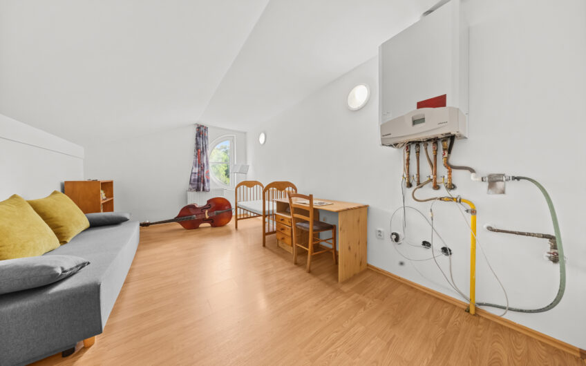 NA PREDAJ | 5-izbový rodinný dom s garážou a pozemkom 429 m² – Trenčín, Hanzlíkovská ulica