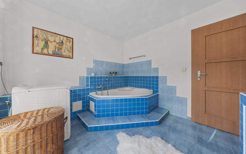 NA PREDAJ | 5-izbový rodinný dom s garážou a pozemkom 429 m² – Trenčín, Hanzlíkovská ulica