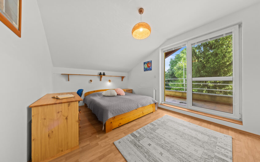 NA PREDAJ | 5-izbový rodinný dom s garážou a pozemkom 429 m² – Trenčín, Hanzlíkovská ulica