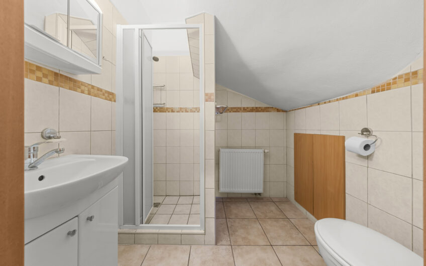 NA PREDAJ | 5-izbový rodinný dom s garážou a pozemkom 429 m² – Trenčín, Hanzlíkovská ulica