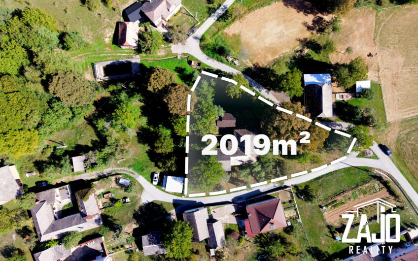 NA PREDAJ | Kopaničiarsky dom s hospodárskymi budovami a pozemkom 2 019 m² – Myjavské kopanice – Kostolné, Babulicov Vrch
