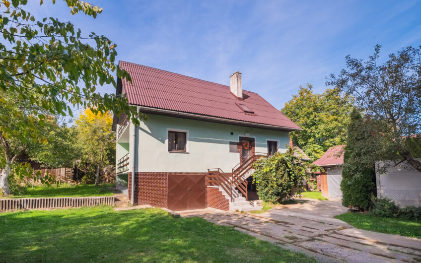 NA PREDAJ | 5-izbový rodinný dom s garážou  – Horná Súča