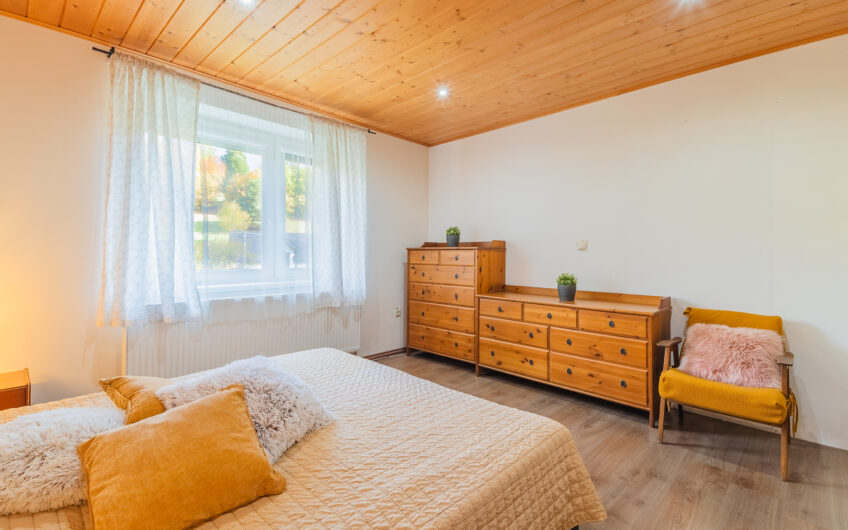 NA PREDAJ | Rodinný dom s kamennou stodolou a pozemkom 3 387 m² – Horná Súča