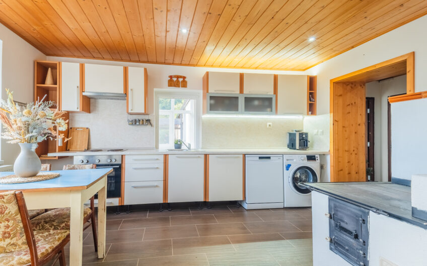 NA PREDAJ | Rodinný dom s kamennou stodolou a pozemkom 3 387 m² – Horná Súča