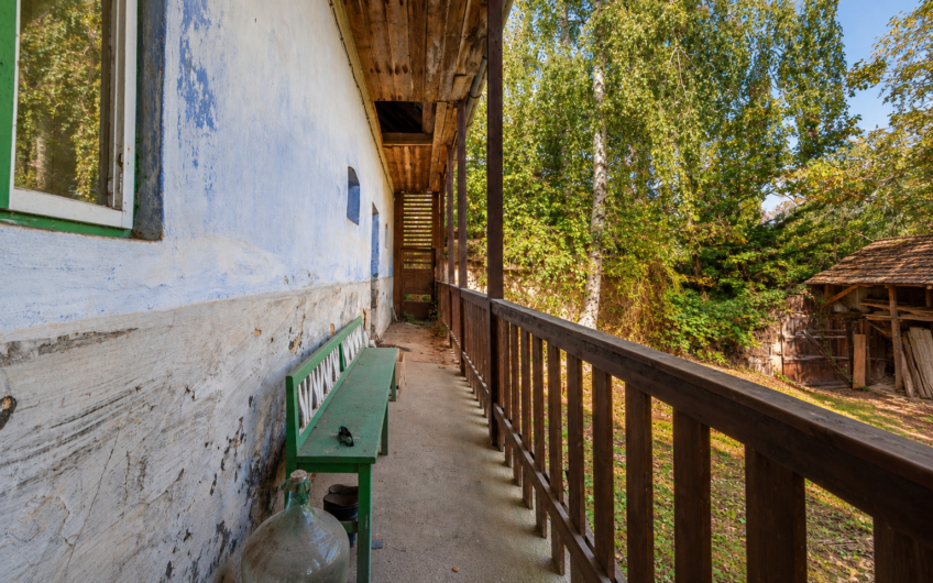 NA PREDAJ | Kopaničiarsky dom s hospodárskymi budovami a pozemkom 2 019 m² – Myjavské kopanice – Kostolné, Babulicov Vrch